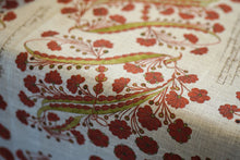Load image into Gallery viewer, Linen Table Cloth - Sólon Islandus Red
